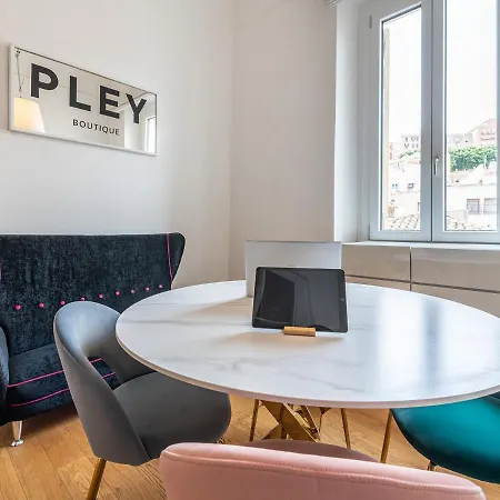Πανσιόν Pley Boutique Del Centro Κάλιαρι