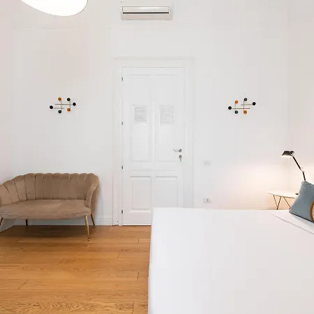 Pley Boutique Del Centro Πανσιόν Κάλιαρι