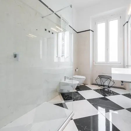 Πανσιόν Pley Boutique Del Centro 2*