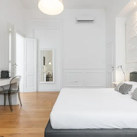 Pley Boutique Del Centro Πανσιόν Κάλιαρι
